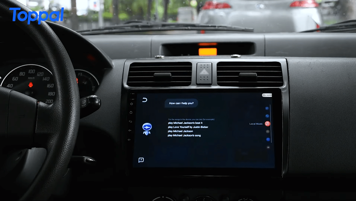 Голосовий помічник Toppal AI, що працює на автомобільному головному пристрої Android